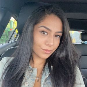 Meet your Posher, Yasmin